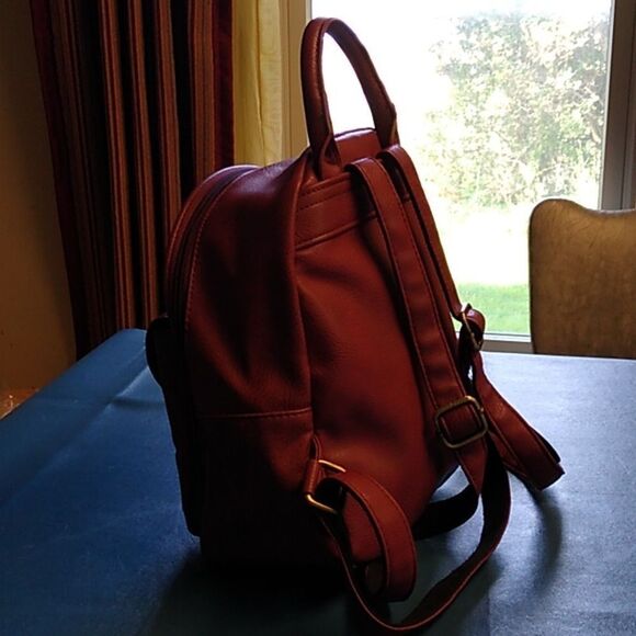 Harry Potter Hogwarts Red Backpack w/ Adjustable straps Movie Series - Picture 4 of 15